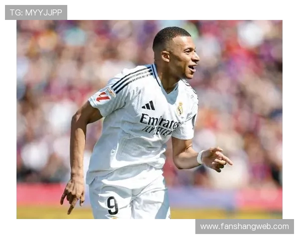 6.4分！倒数第2！ 姆巴佩单核带队 丢单刀+故意绊人